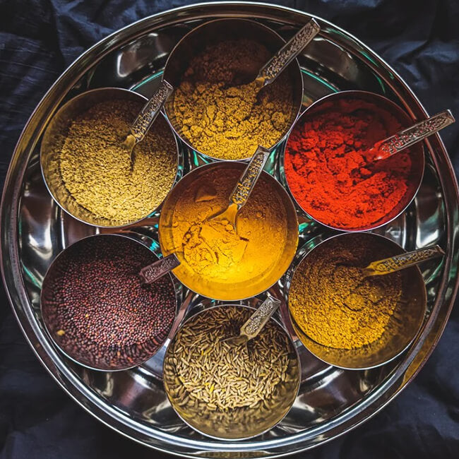 Top 6 Spices for Your Traditional Indian Spice Box