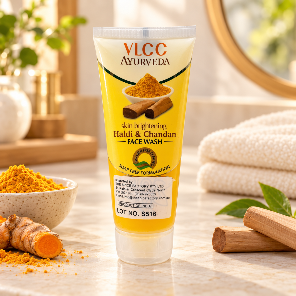 VLCC Haldi & Chandan Face Wash 100ml | Turmeric & Sandalwood Face Cleanser